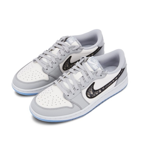 EUC Men’s Size 8 (Euro Sz 41) Dior X Air Jordan 1 Low Sneakers Grey/Black-Sail - Picture 4 of 17